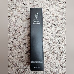 Younique Touch Glorious Mattifying Face Primer